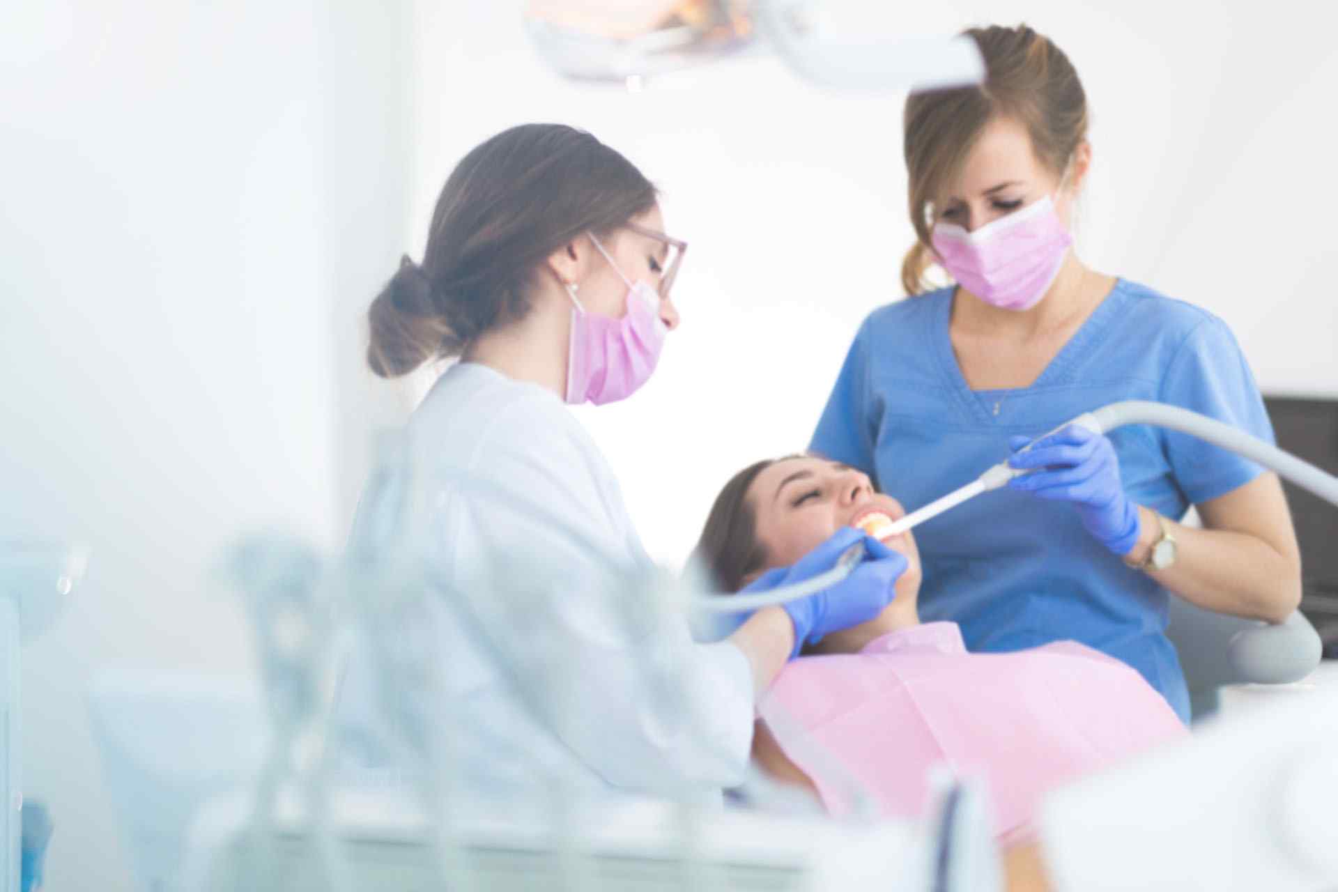 https://emergencydentistlouisvilleky.com/wp-content/uploads/2020/02/about_us_background.jpg